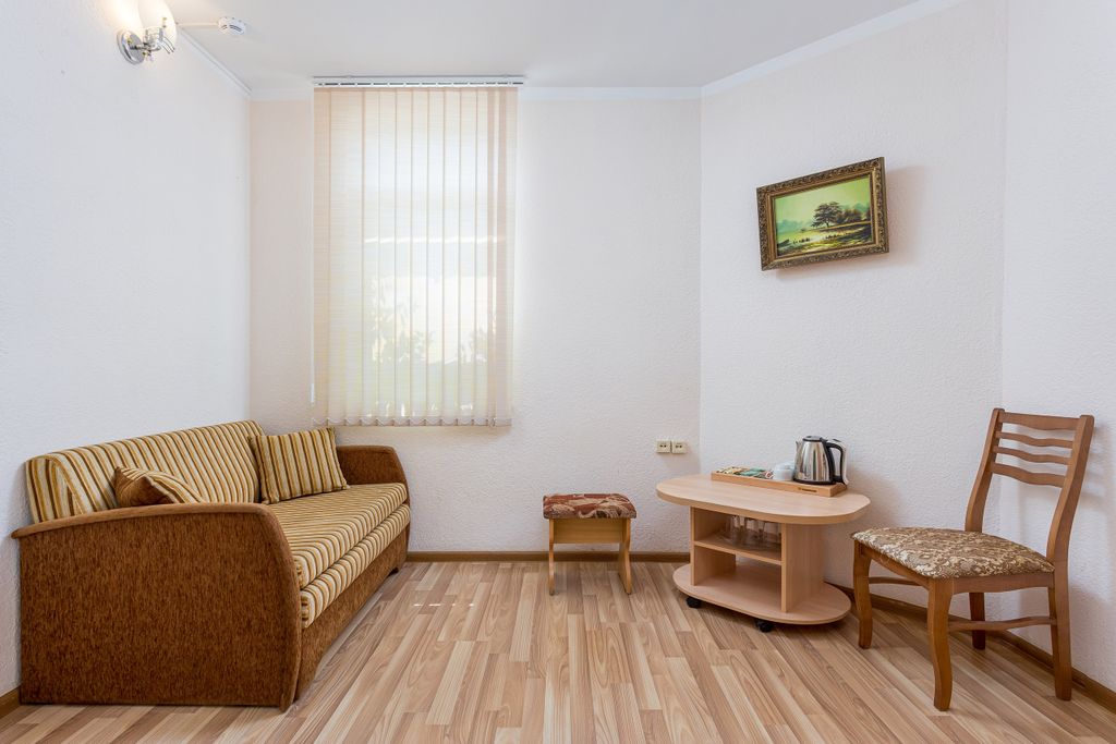 Двухместный номер с 1 кроватью двухкомнатный (малый) Корпус Г