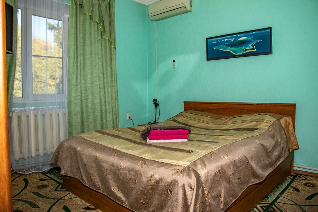 Четырёхместный номер Двухкомнатные 4-мест «Стандарт»