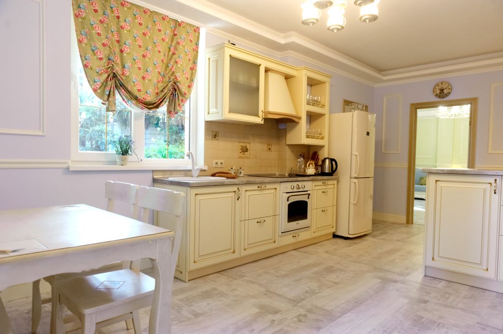 Апартаменты 2-х комнатные Апартаменты Люкс в стиле Прованс у моря 2 этаж