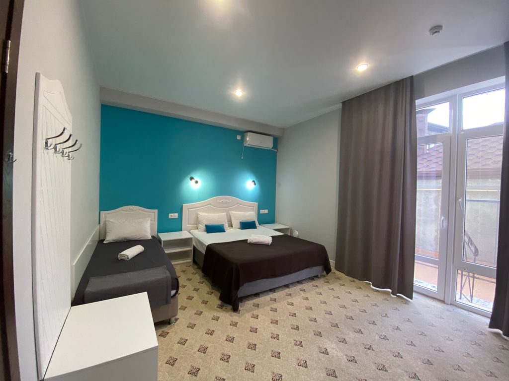 Трёхместный номер улучшенный