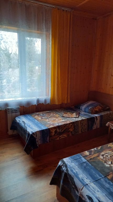 Двухместный номер с 2 отдельными кроватями эконом с видом на горы