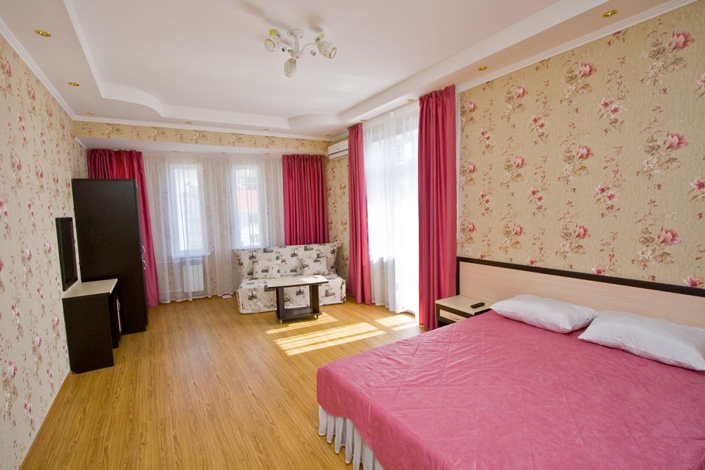 Четырёхместный номер полулюкс