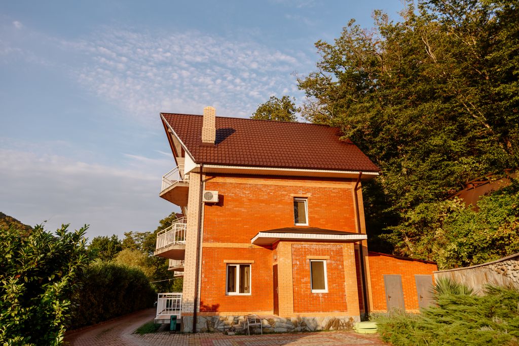 Дом коттедж