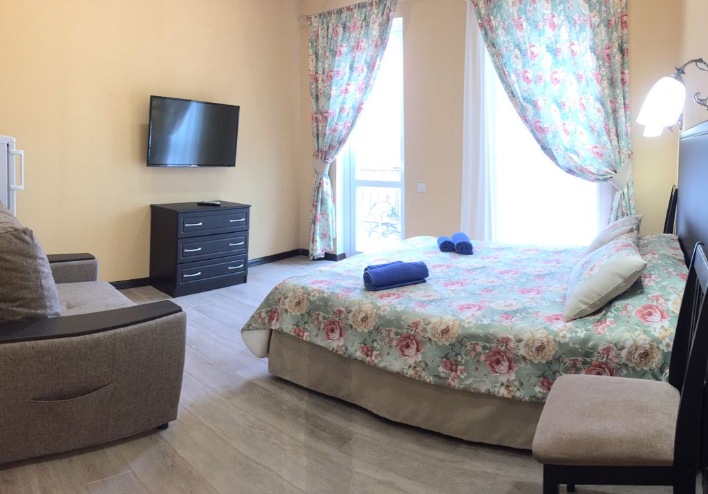 Трёхместный номер улучшенный