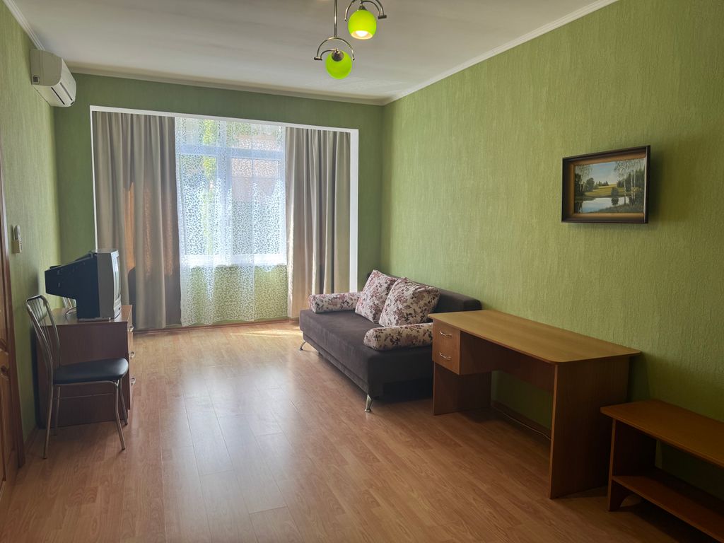 Семейный номер двухкомнатный 2 линия