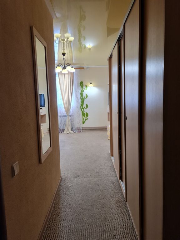 Семейный номер люкс с видом на город