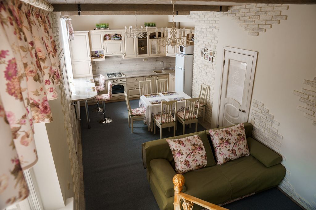 Дом люкс с бассейном и видом на горы