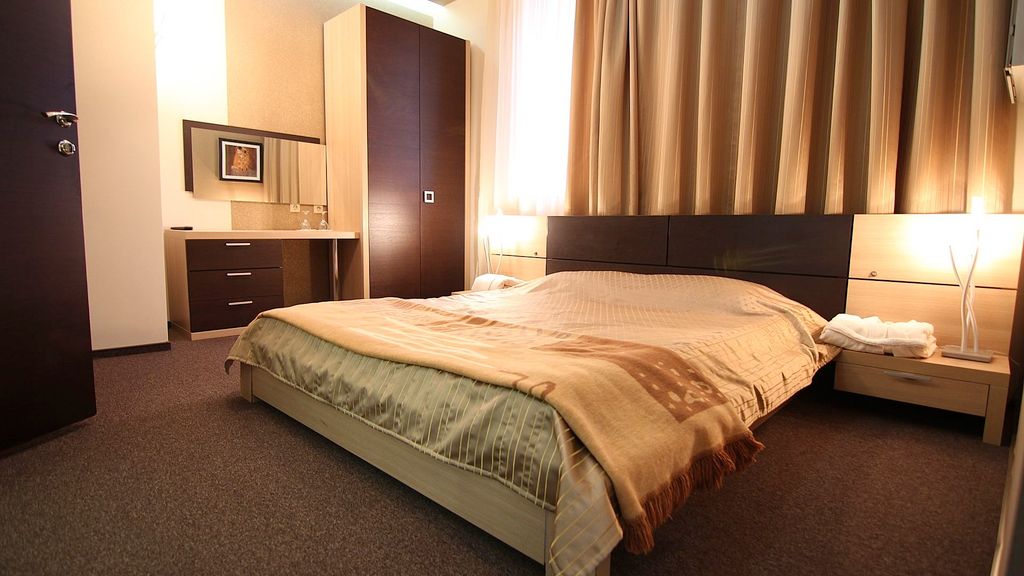 Двухместный номер с 1 кроватью сюит