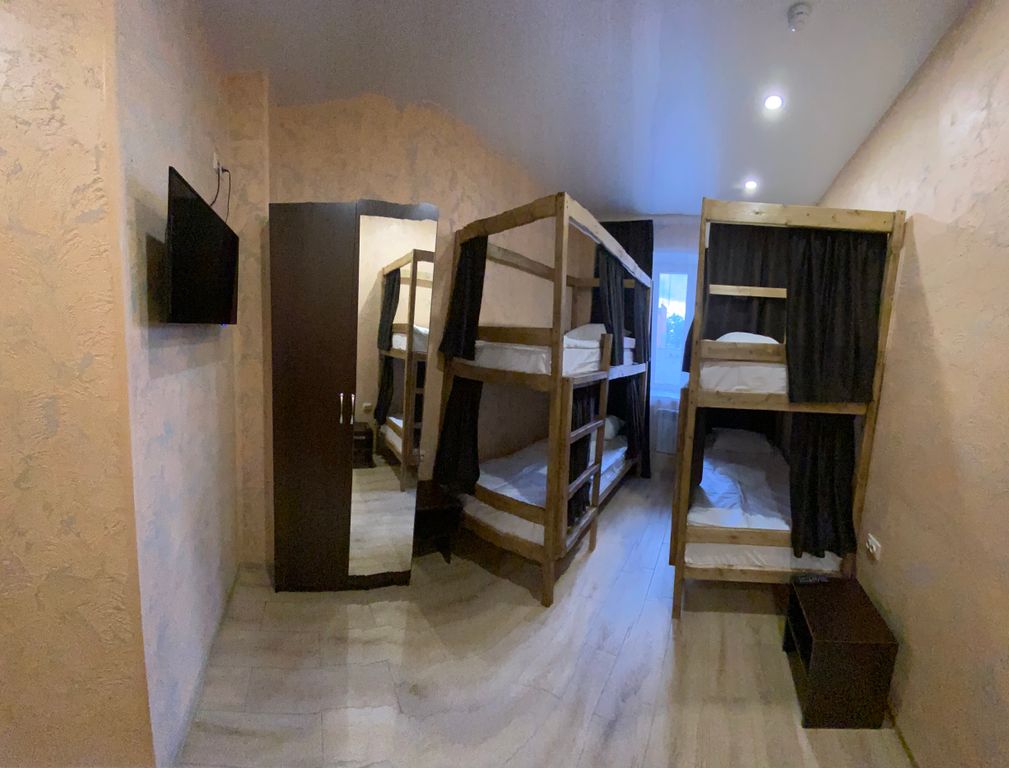 Четырёхместный номер койко-место в четырехместном номере с подселением