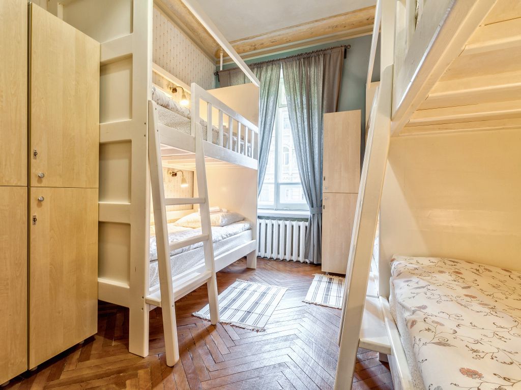 Многоместный мужской номер 6-местный