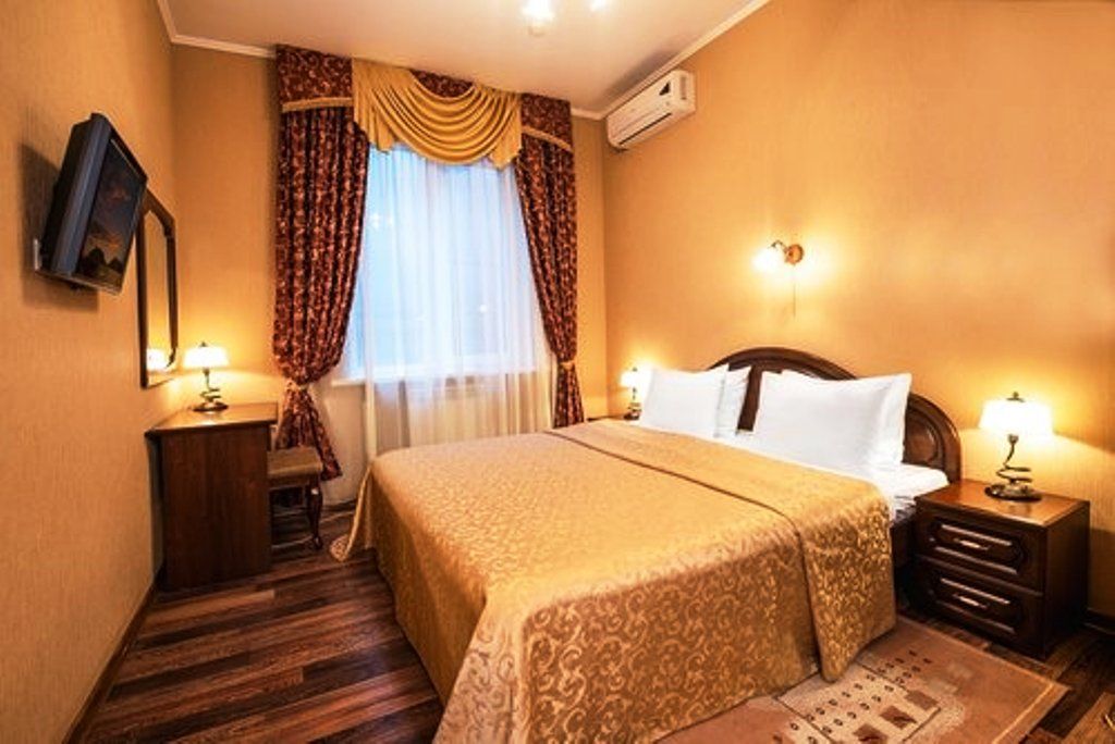 Семейный номер люкс с видом на город