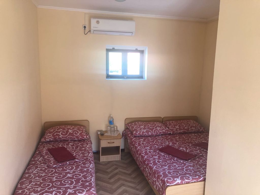 Трёхместный номер с удобствами