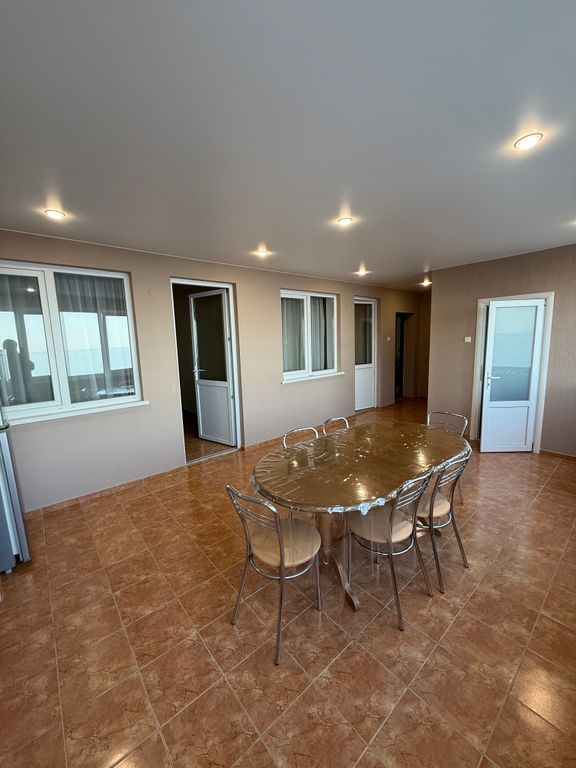 Семейный номер двухкомнатный с видом на море