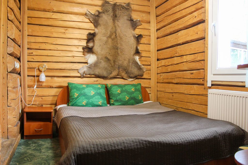 Семейный номер эконом с видом на лес