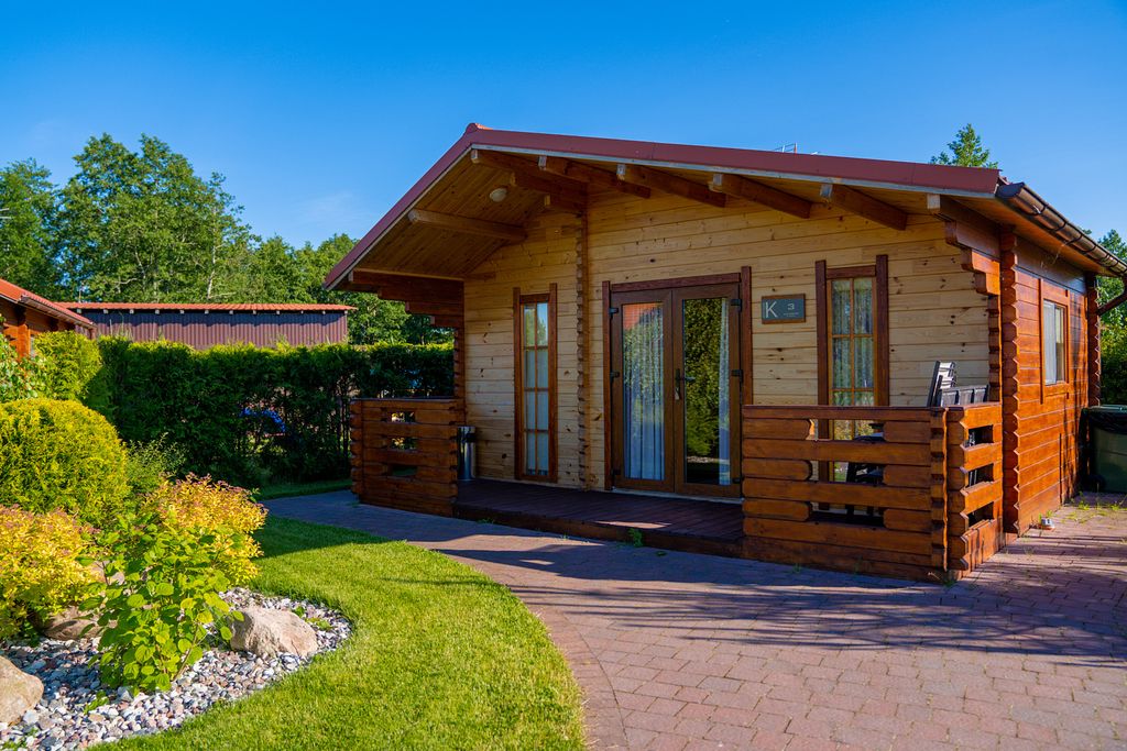 Дом коттедж у озера