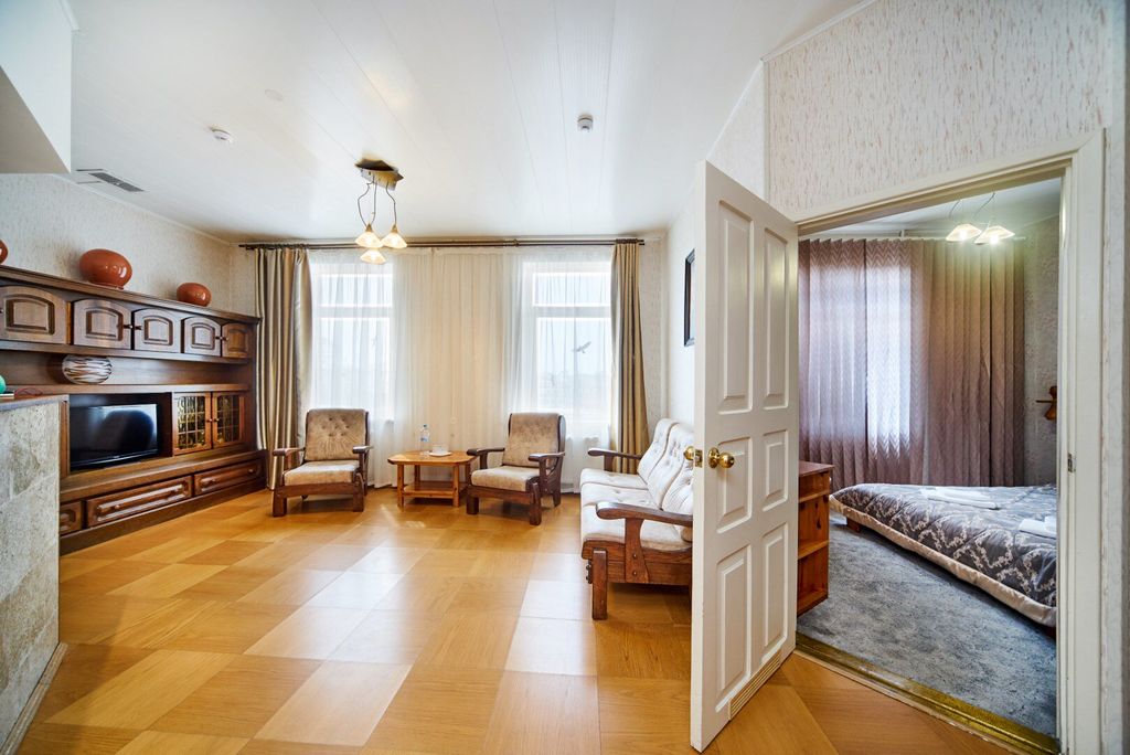 Четырёхместный номер трехкомнатный Форт