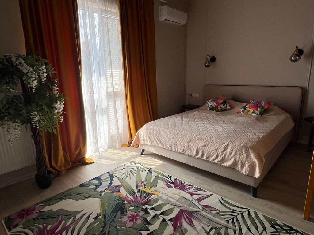 Семейный номер люкс с видом на город