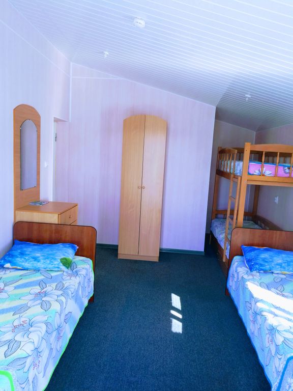 Четырёхместный номер эконом с видом на море