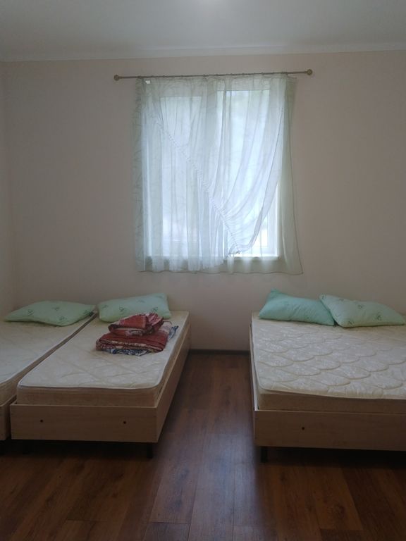 Четырёхместный номер Уютный номер на семью из 4 человек с видом на горы