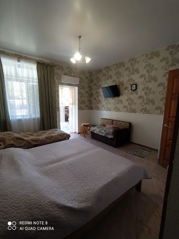 Четырёхместный номер стандарт с видом на горы