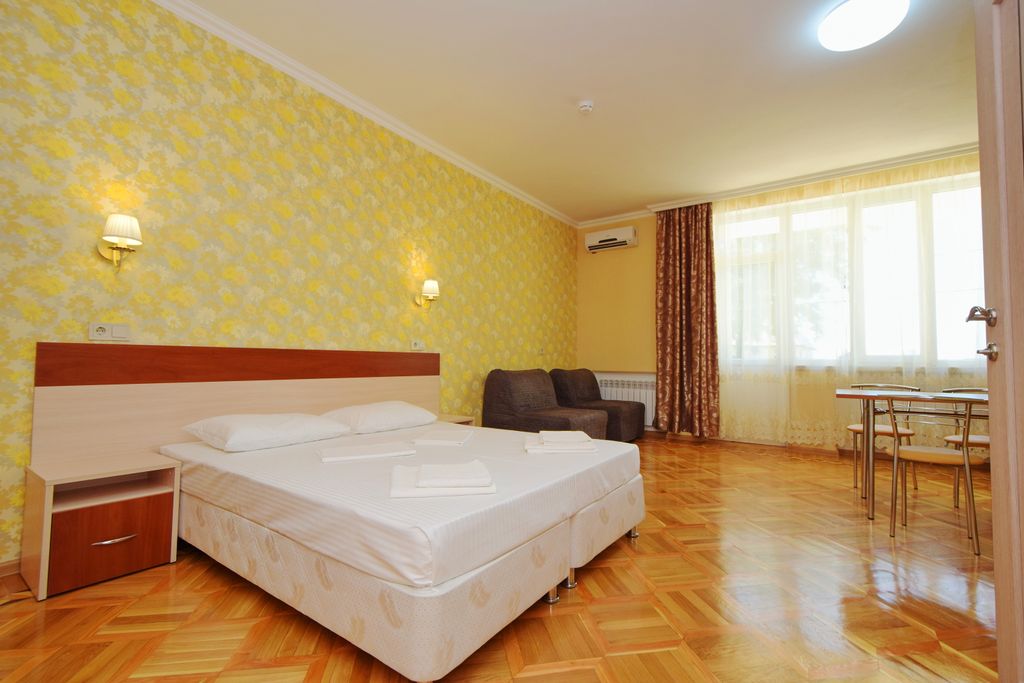 Семейный номер с кухней и балконом