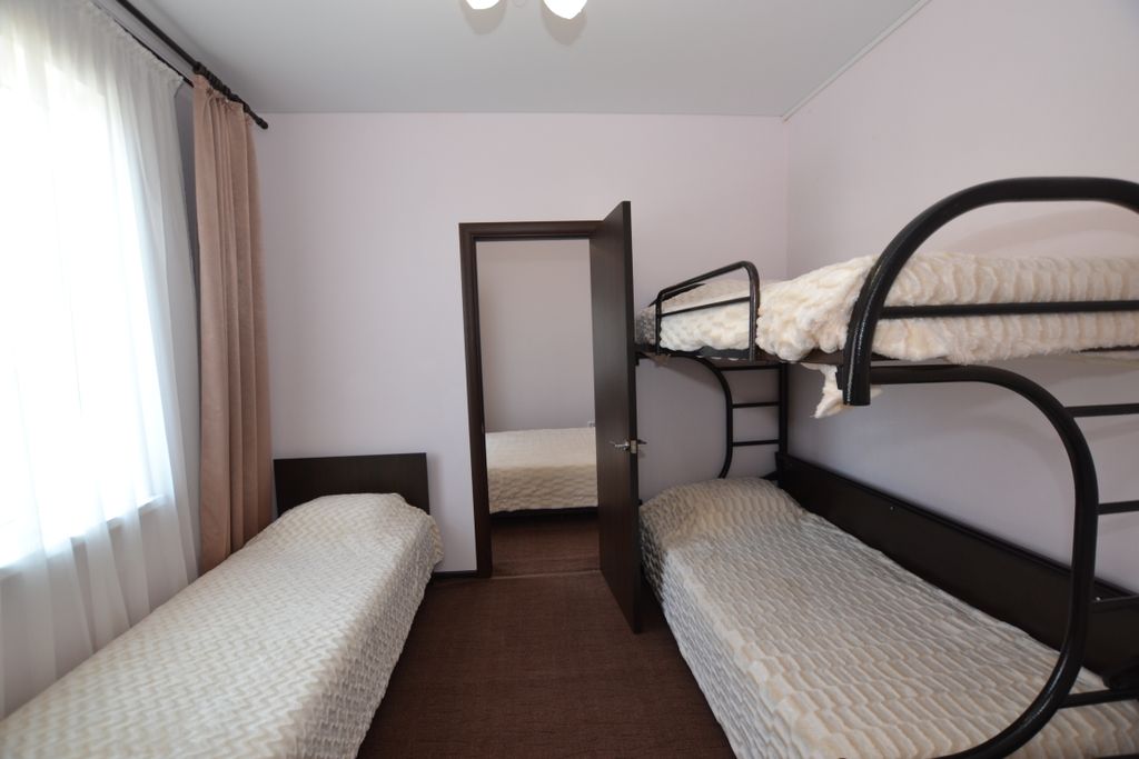 Семейный номер 2-х комнатный пятиместный с кухней