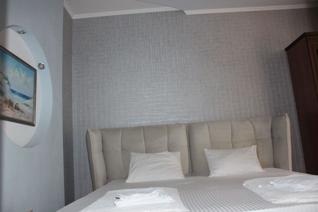 Апартаменты двух комнатный люкс