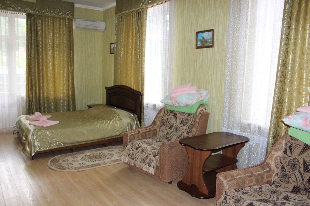 Четырёхместный номер с евроремонтом