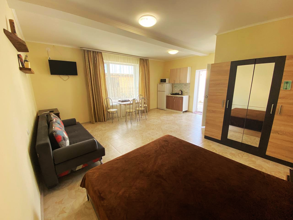 Четырёхместный номер апартамент 1