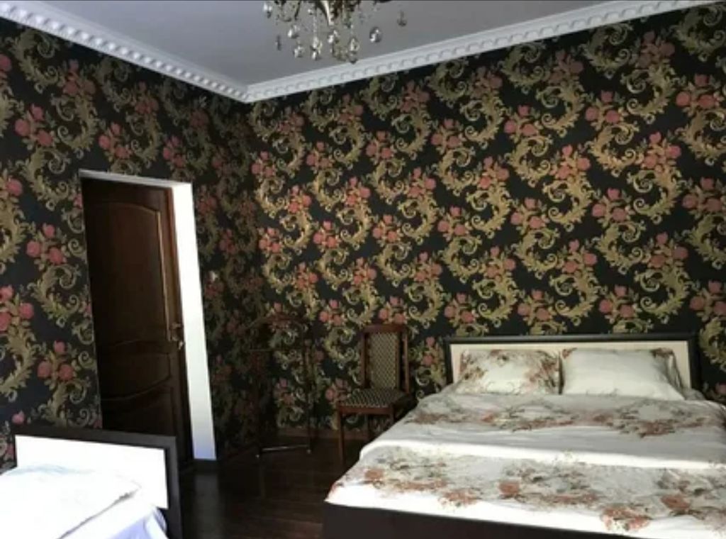 Трёхместный номер стандарт с видом на горы