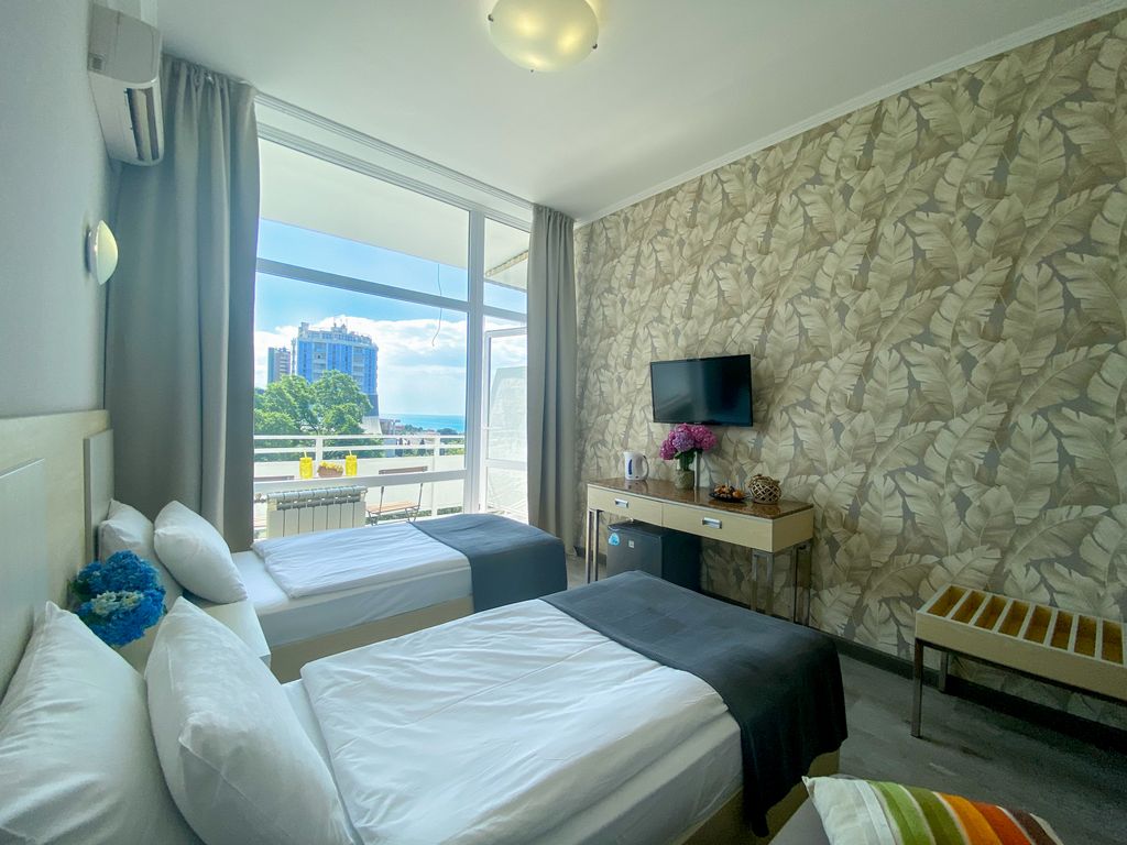 Апартамент с балконом вид на море 2 кровати