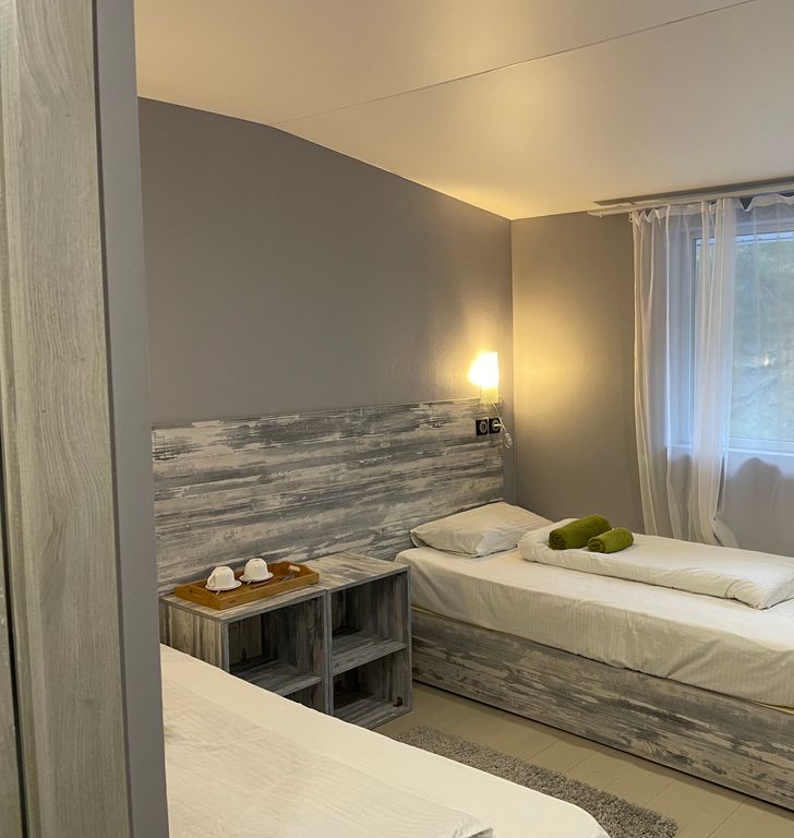 Двухместный номер с 2 отдельными кроватями улучшенный с видом на горы