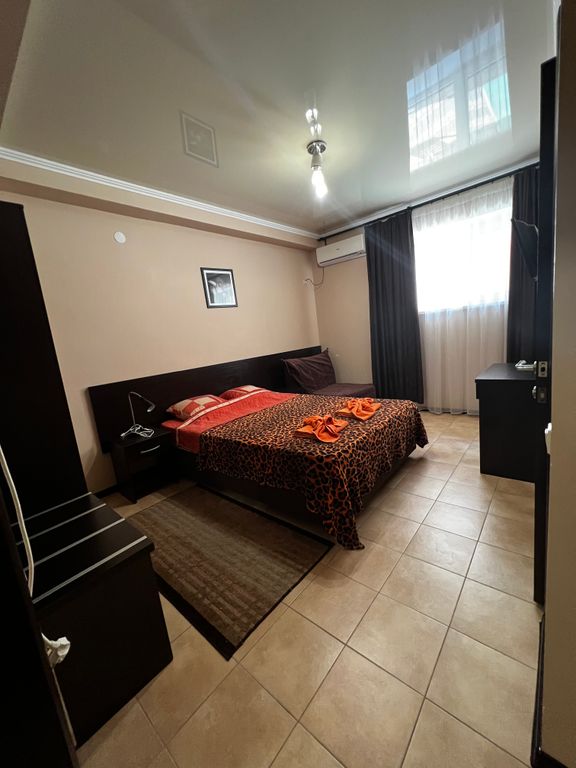 Двухместный номер с 1 кроватью стандарт на цокольном этаже