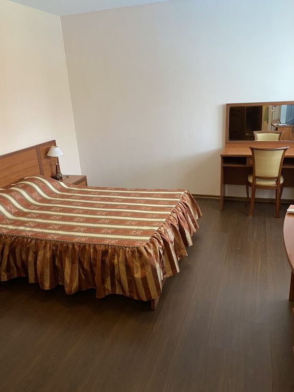 Двухместный номер с 1 кроватью Однокомнатный комфорт c балконом на бассейн