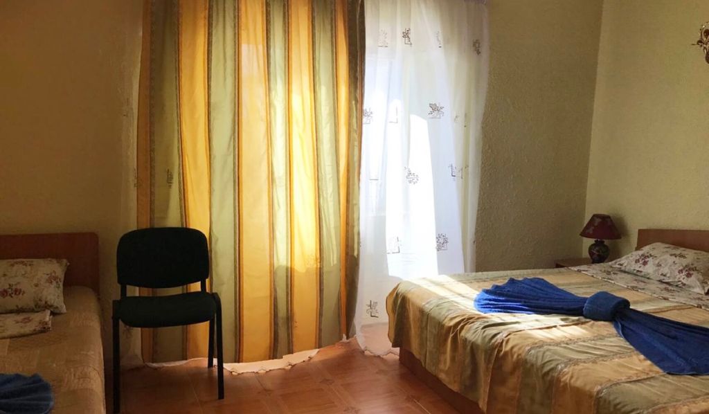 Четырёхместный номер Полулюкс двухкомнатный