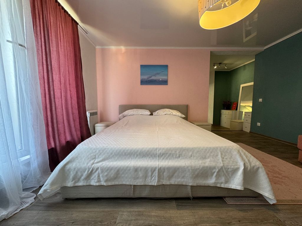 Семейный номер люкс с видом на город