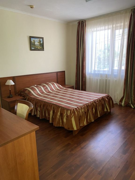 Четырёхместный номер двухкомнатный стандарт с выходом на террасу