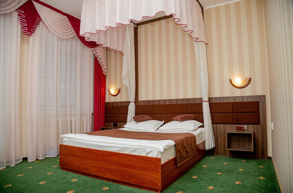 Двухместный номер с 1 кроватью полулюкс