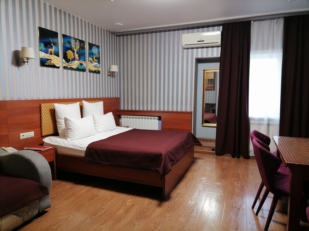 Трёхместный номер люкс