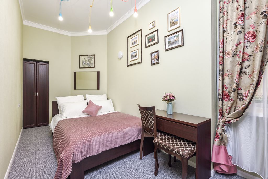 Двухместный с 1 кроватью двуспальной кроватью и собственным санузлом