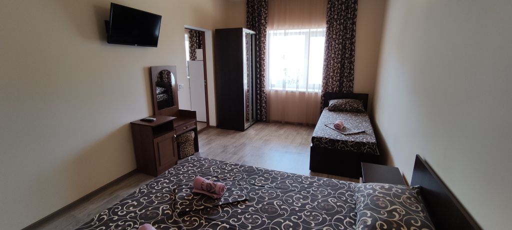 Семейный номер люкс с видом на горы