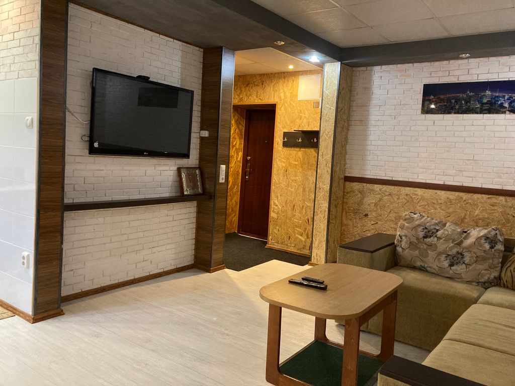 2-комнатная квартира посуточно, Воркута, Мира улица, 4А, объявление 1026237 - Суточно.ру