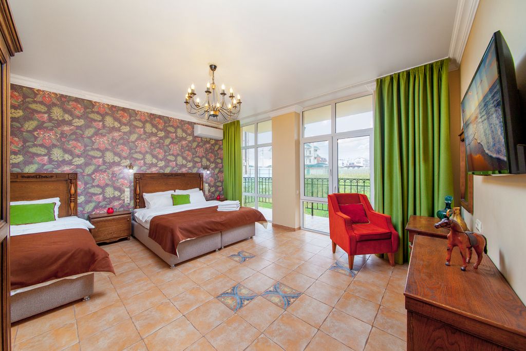 Трёхместный номер люкс