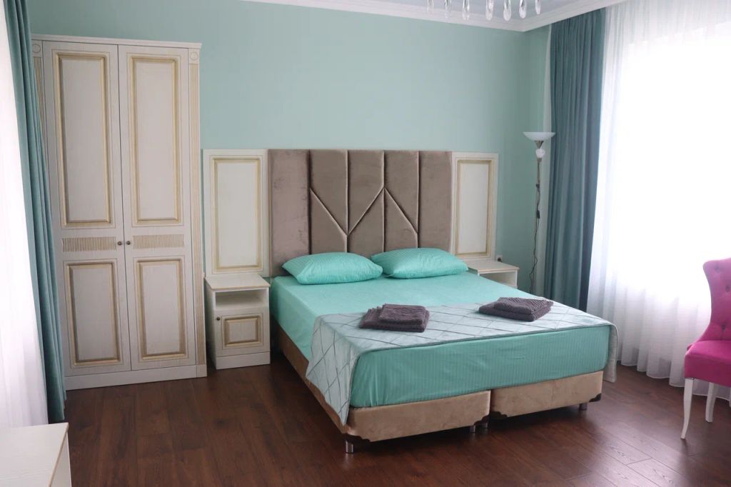 Трёхместный номер люкс