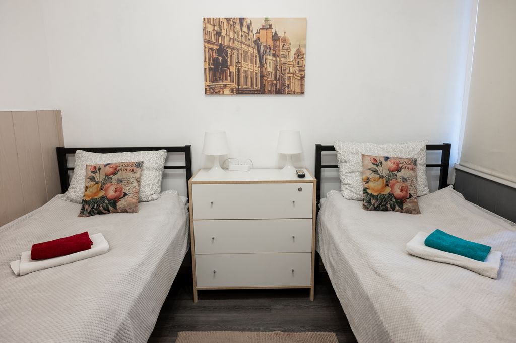 Апартаменты 5Std Twin - студия с двумя отдельными кроватями