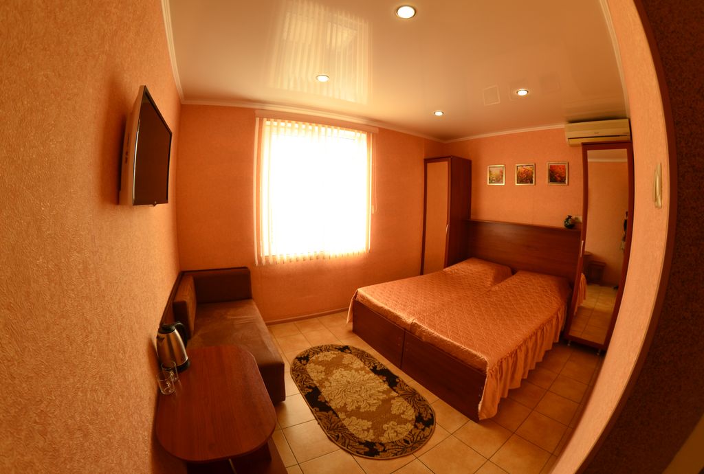 Трёхместный номер с видом на море с доп местом