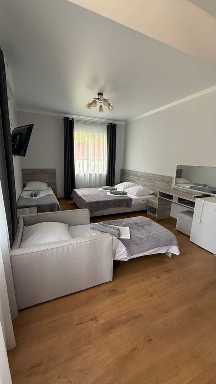 Семейный номер люкс с видом на горы