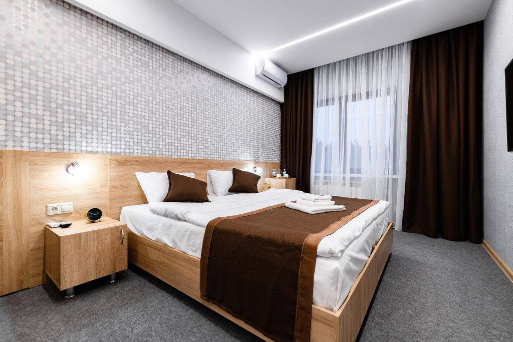 Двухместный номер с 1 кроватью комфорт с одной большой кроватью