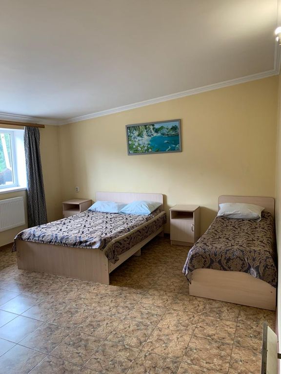 Четырёхместный номер комфорт с видом на горы, лес, реку