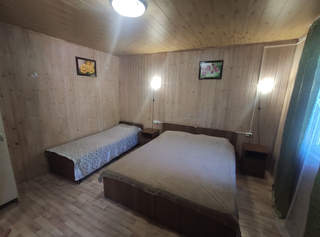 Трёхместный номер стандарт с видом на море